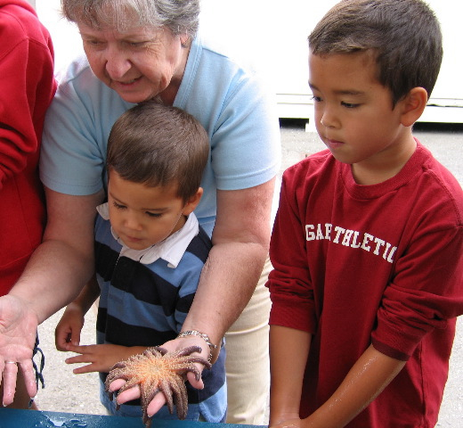 Grandkids at the Humboldt Marine Lab - 2